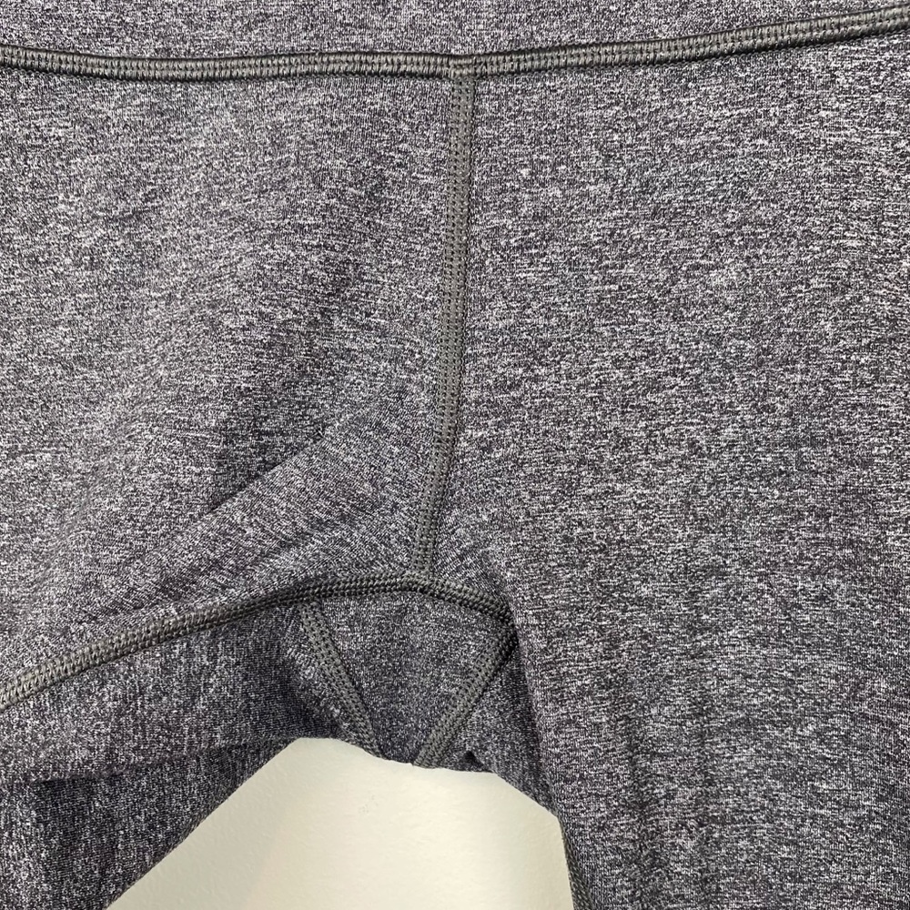 Lululemon Leggings Cropped Gray - Picture 4 of 8